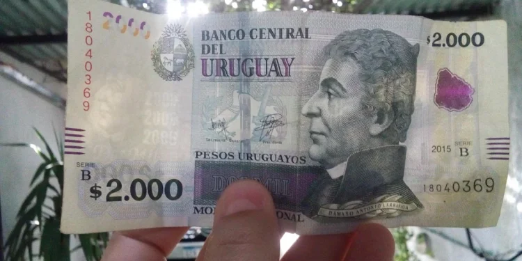 Dinero: crece circulante de billetes de 2000 y 50 pesos