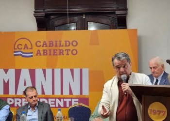 Roque García dijo que Bergara miente y que el FA no tiene propuestas para las veredas de Montevideo