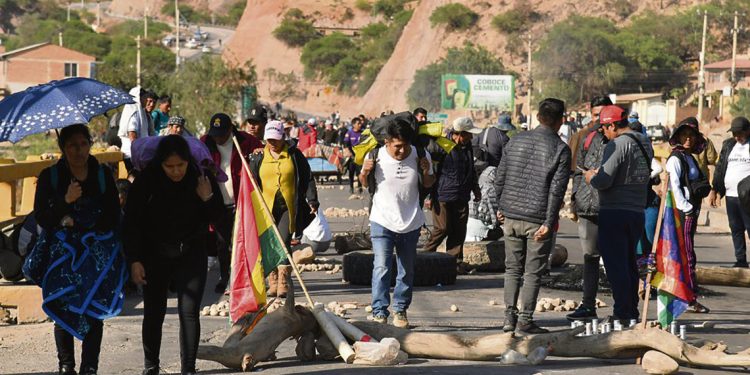 Bolivia en crisis a 70 días de las elecciones