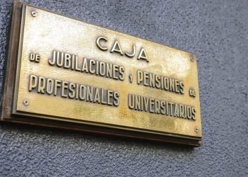 El salvataje de la Caja de Profesionales entra en la recta final en medio de críticas de sus aportantes