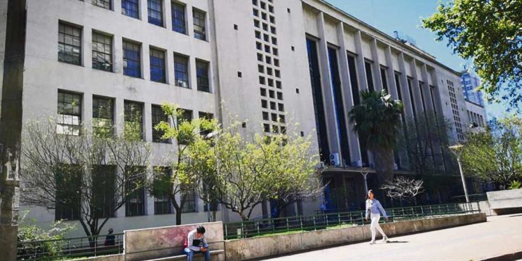 “El BPS tiene problemas desde el punto de vista legal para tomar determinadas decisiones”