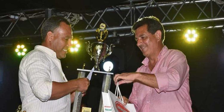 Helder Canto, el esquilador por vocación que representará a Uruguay en el mundial de esquila 2026