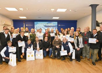 Cierre de temporada de cruceros con homenaje al taxímetro