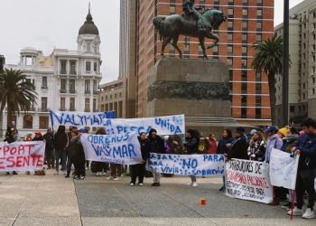 La pesca nuevamente paralizada y empleados del sector reclaman “derecho a trabajar”
