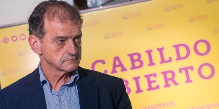 Manini: “Prometer cosas lindas y no votar desembolsos es mentirle a la gente”