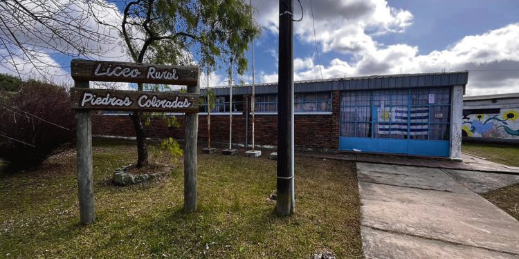 Liceos rurales de tres departamentos se reunirán para repensar el modelo educativo