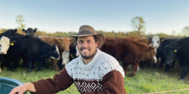 Kusanovic: “Regenerar la vida desde la raíz involucra al suelo, animales, personas y negocios”