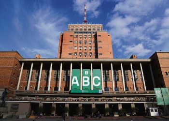 La Intendencia de Montevideo se ha convertido en “un barril sin fondo”, según la oposición