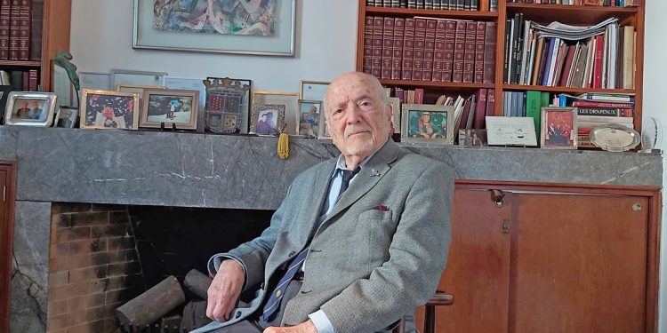 Miguel Ángel Espeche Gil, una trayectoria ejemplar