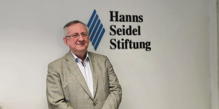 La economía social de mercado como modelo: protección del ambiente e impulso de las pymes