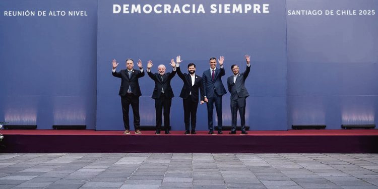 Democracia Siempre: Uruguay en un frente progresista regional