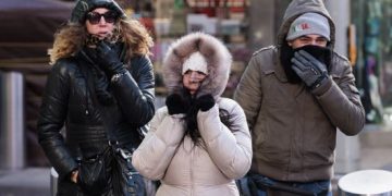 Aunque la semana comienza ligeramente cálida, vuelven los días fríos