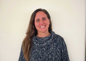 “La IA nos simplifica la vida, pero también es fácil apoyarse en ella y dejar de pensar”