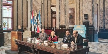 Centenario del Palacio Legislativo: homenaje del Correo Uruguayo con un sello histórico