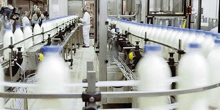 Justino Zavala: “El gremio de la industria láctea parece no entender la realidad”