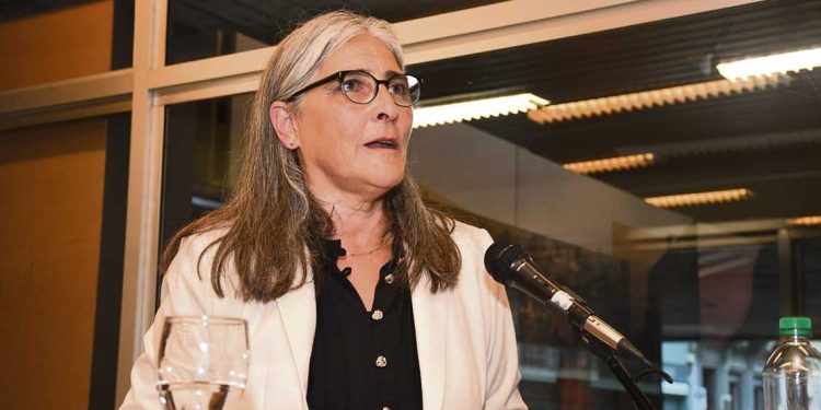 “El ferrocarril va a tener un incremento importante de carga en este período”