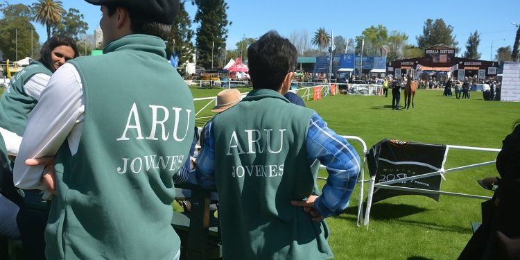 Los jóvenes de ARJU se preparan para una gran Expo Prado 2025