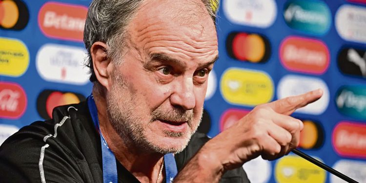 Gracias, gracias, Marcelo… hermosa conferencia de Bielsa