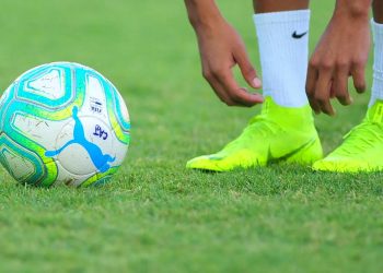 Peñarol recibió regalos de cumpleaños hasta de Nacional en la novena fecha