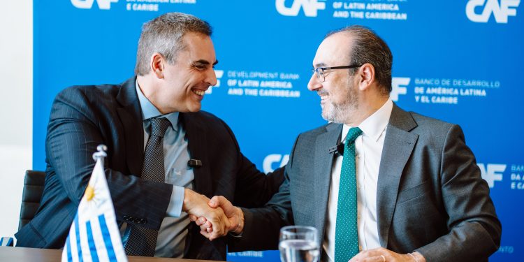 CAF firmó convenio de cooperación técnica con OSE para mejorar la infraestructura y la gestión hídrica uruguaya
