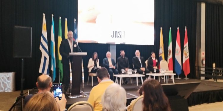 Turismo sostenible y accesible: Punta del Este abrió la EDT 2025 con foco en innovación y cooperación