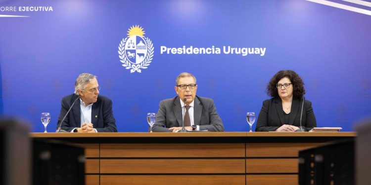 El Prado y el Presupuesto: dos visiones de Uruguay en disyuntiva