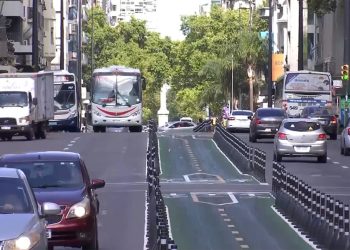 Gobierno e intendencias acuerdan crear entidad metropolitana de transporte y descartan proyecto de tren-tram