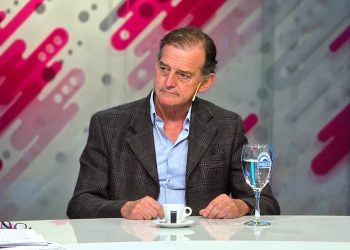 “No somos furgón de cola”: Guido Manini Ríos defiende la postura de Cabildo Abierto