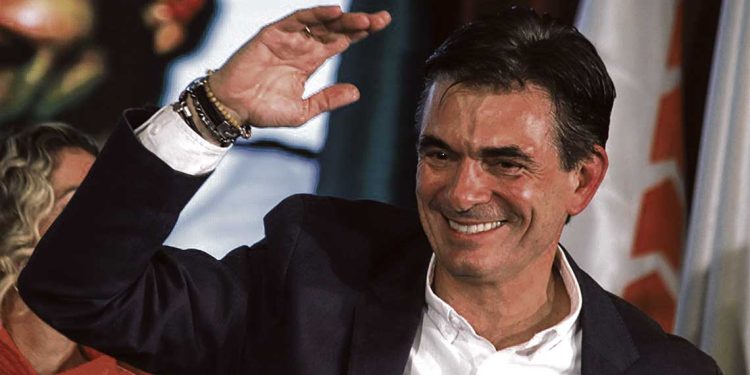 Bolivia: Rodrigo Paz asume la presidencia en un país dividido y en crisis