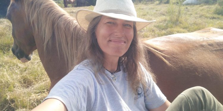 Terapia ecuestre y crecimiento personal en un entorno natural