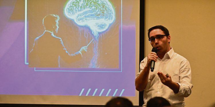 Cómo la inteligencia artificial impactará en el empleo y por qué es importante su regulación