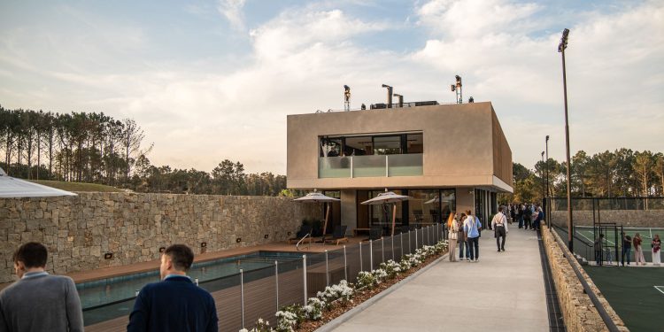 Distrito 52 crece con nuevas propuestas residenciales y comerciales en Punta del Este