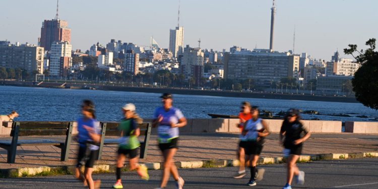 Montevideo se consolida como destino deportivo con un encuentro que une turismo, cultura y comunidad