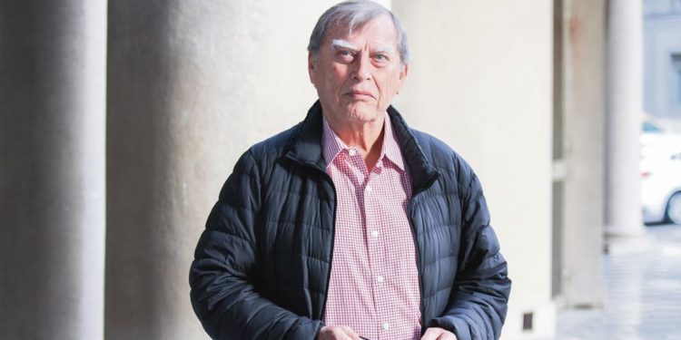 “Si los países quieren autonomía monetaria deben adoptar la flotación cambiaria”