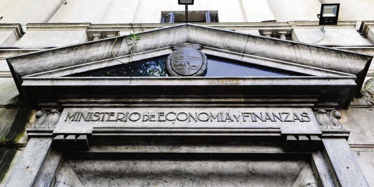 El gobierno avanza con una estrategia de deuda para financiar el déficit fiscal