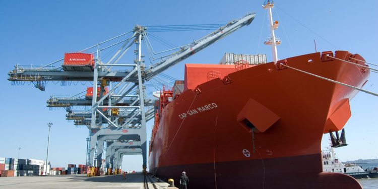 Operativa portuaria: medidas sindicales afectan atención a camiones