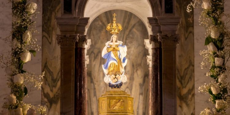 200 años de devoción: la Virgen de los Treinta y Tres une al Uruguay