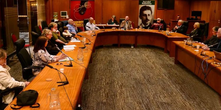 Arturo Ardao: un homenaje que revitaliza su legado filosófico