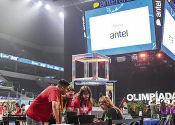 Creatividad y tecnología: Ceibal reunió a 10.000 estudiantes en la Olimpíada del Antel Arena