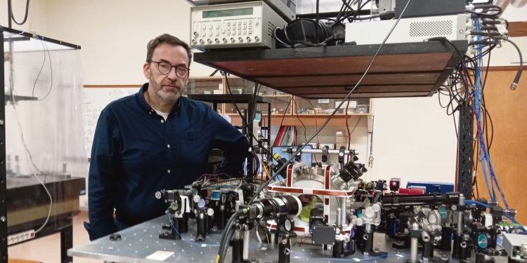 “La prioridad de cualquier país debe ser invertir en educación y eso va de la mano con invertir en ciencia”