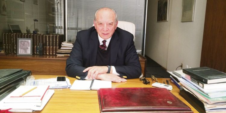 “La deuda en relación con el PBI continuará aumentando como una bola de nieve”