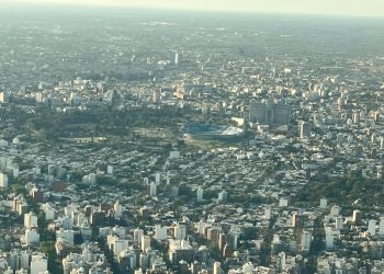 La violencia no solo altera vidas, sino también el valor de las propiedades