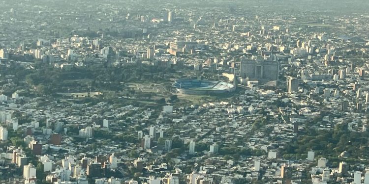 La violencia no solo altera vidas, sino también el valor de las propiedades