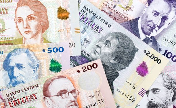 Uruguay apuesta al mercado local con nueva emisión de deuda a corto plazo por 447 millones de dólares