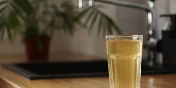 Agua turbia: usuarios de OSE denuncian la calidad del agua