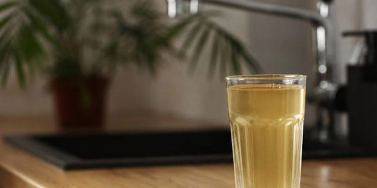 Agua turbia: usuarios de OSE denuncian la calidad del agua