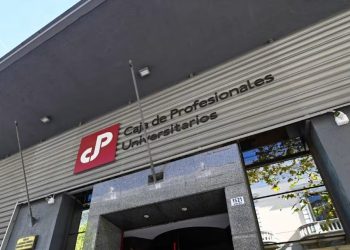 Caja de Profesionales revoca polémico pago a directores tras presión y renuncias