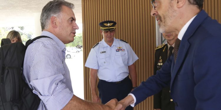 Orsi partió el jueves a China al frente de una misión comercial récord con empresarios, académicos y sindicatos